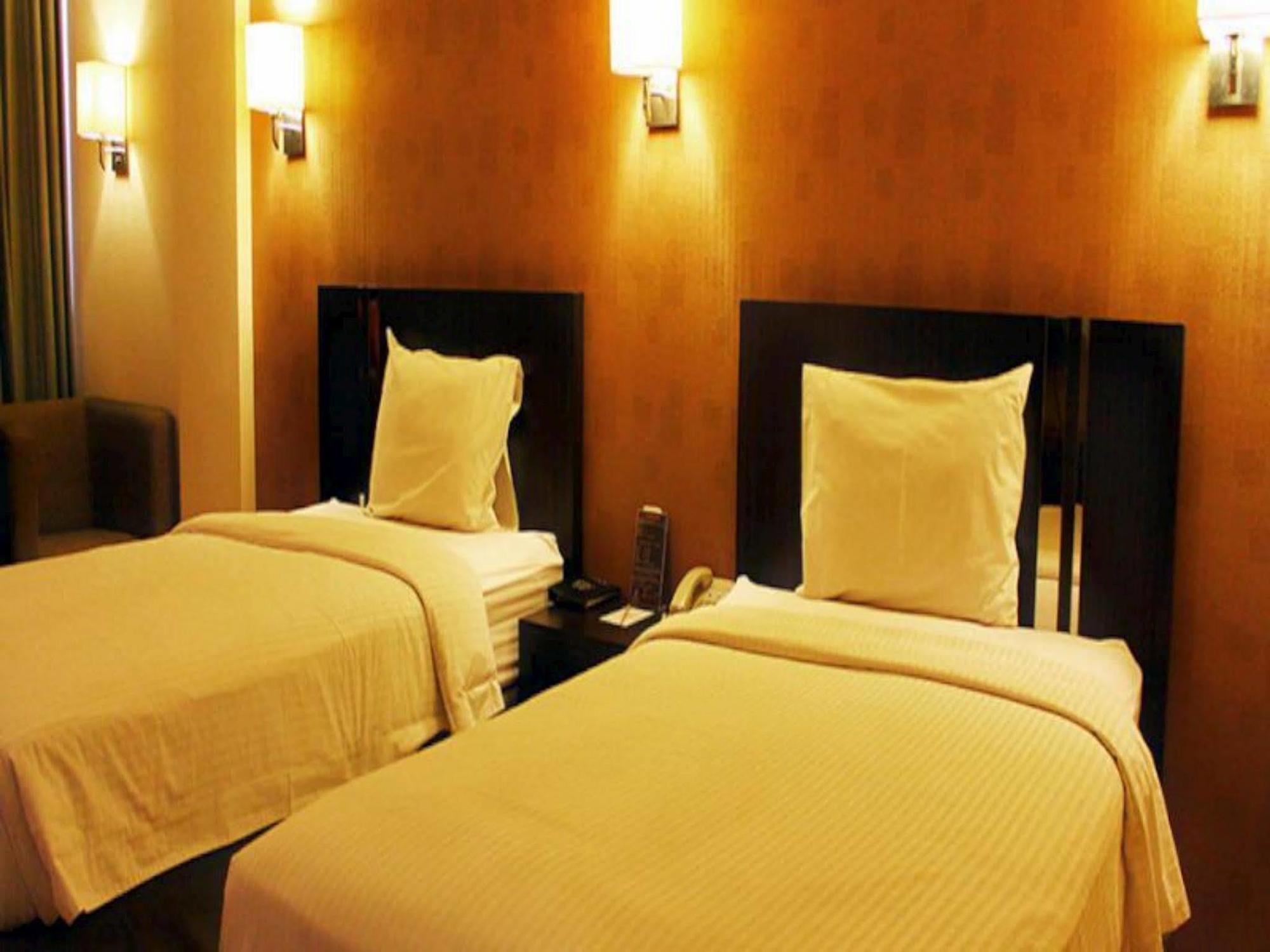 Hotel Naval Bandung Zewnętrze zdjęcie